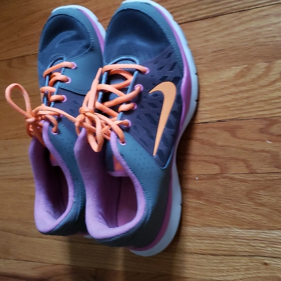 Nike Flex Trainer Womens Gray Pink Orange Training Sneakers Sz 10